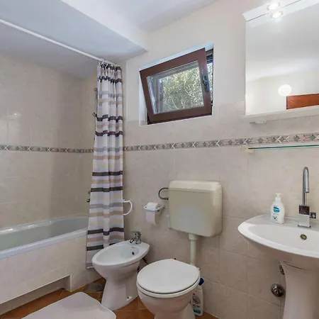 By The Sea Njivice, Krk - 21868 Apartment *